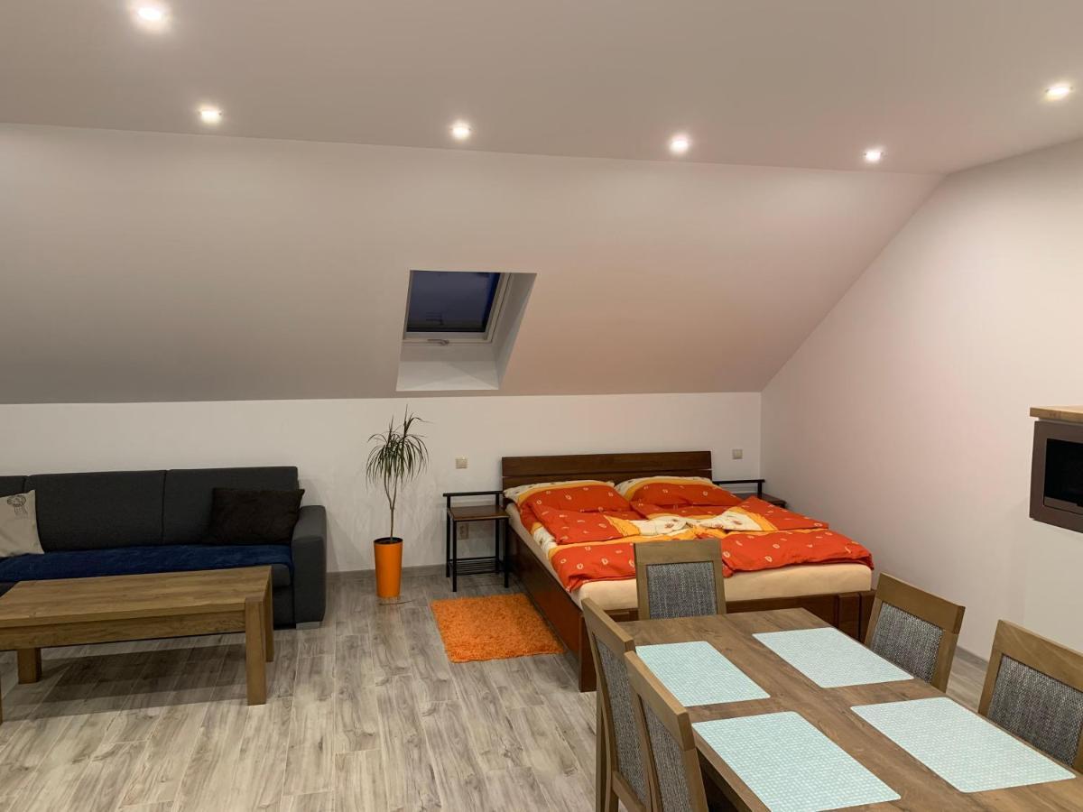 Liso Apartment *